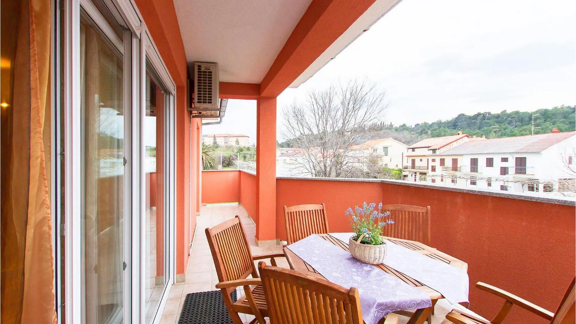 4 Bedroom Beautiful Home In Palit